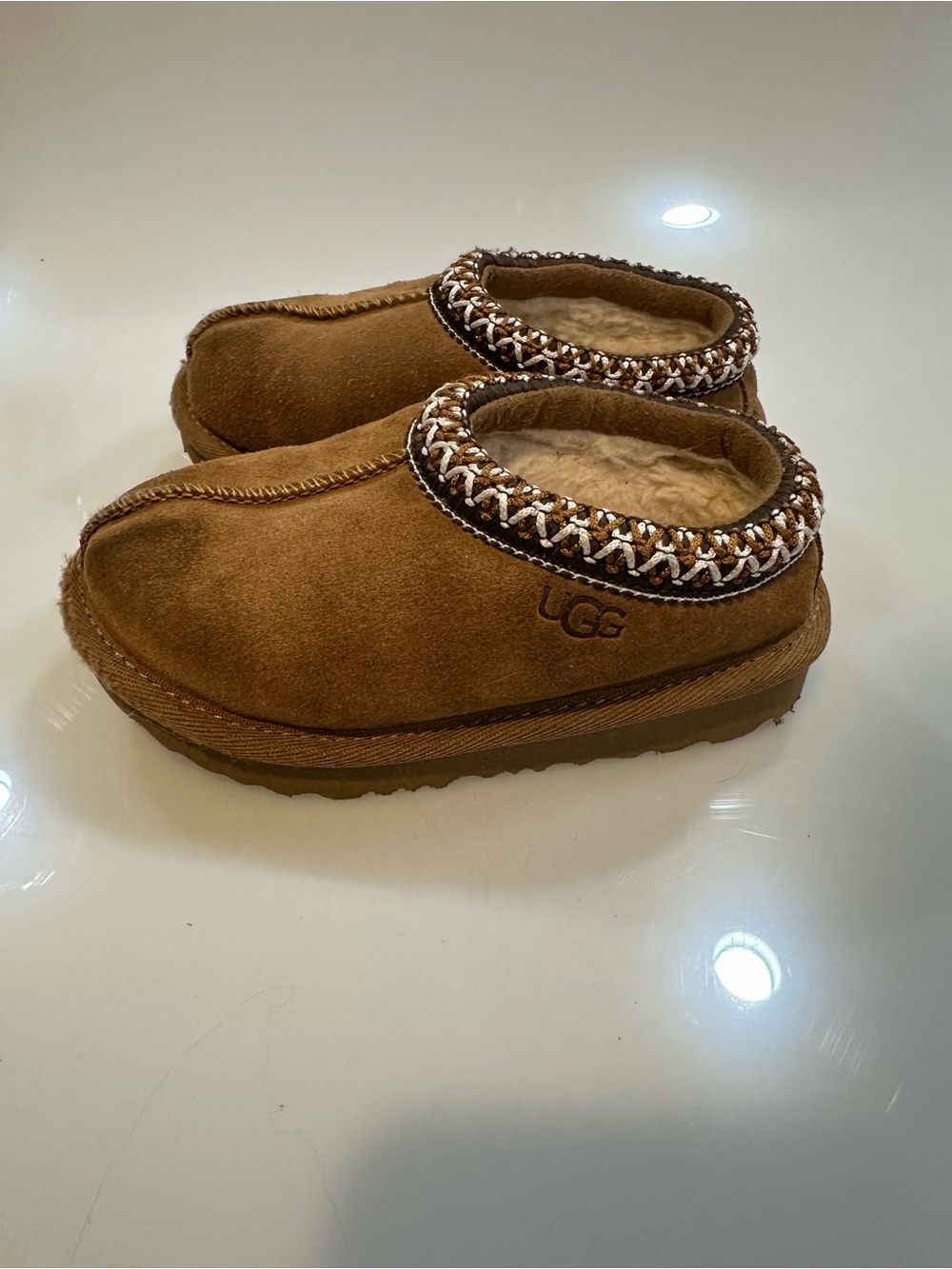 UGG Kids Chestnut Brown Shearling-Lined Slip-On Slippers